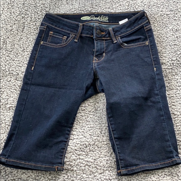 Capri Short - Picture 2 of 2